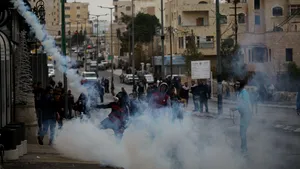 Proteste violente în Cisiordania după decizia Administraţiei Donald Trump privind coloniile israeliene