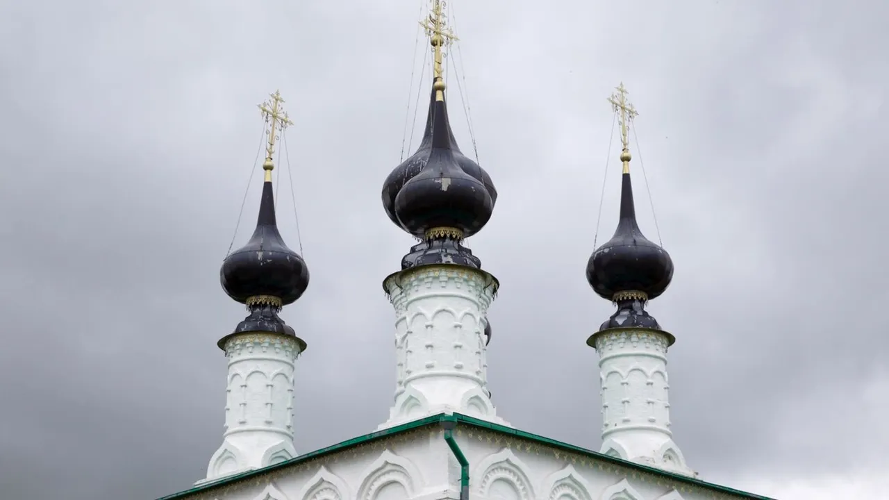 Rusia vrea să construiască cea mai mare biserică ortodoxă din lume. Ce înălţime are comparativ cu Catedrala Mântuirii Neamului 
