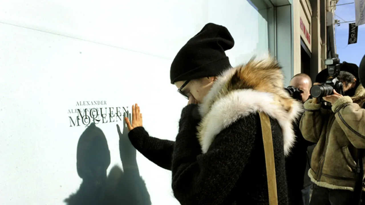 Alexander McQueen a fost înmormântat