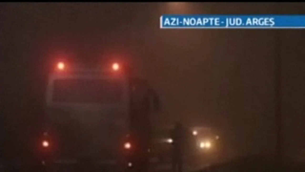 Bărbat accidentat mortal după ce un autobuz a trecut peste el în timp ce era întins pe şosea - VIDEO