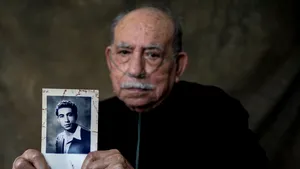 Pe 14 iunie 1940, primii prizonieri ajungeau la Auschwitz. Povestea singurului om închis de bunăvoie în lagăr