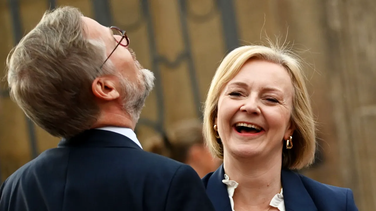 Urme suspecte de cocaină, găsite după petreceri în casa fostului premier britanic Liz Truss