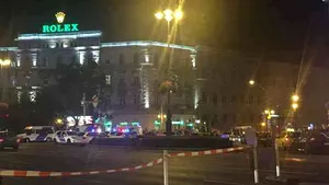 EXPLOZIE cu origine necunoscută produsă în centrul Budapestei. Doi ofiţeri de poliţie au fost grav răniţi - VIDEO