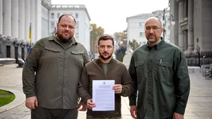 Zelenski, drept răspuns la anexările Rusiei, a depus cererea de aderare accelerata a Ucrainei la NATO 