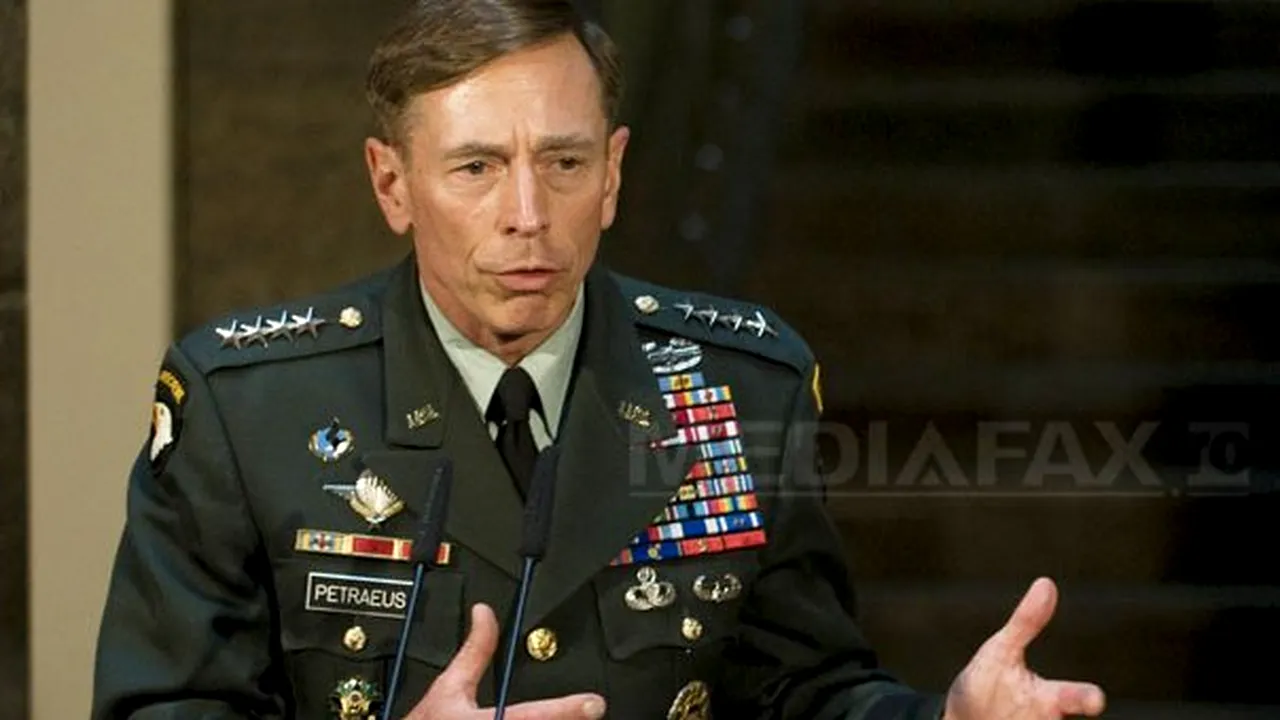 Generalul David Petraeus, prima apariţie publică de la demisie: Acesta regretă 