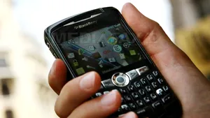O buzoiancă de 14 ani a încercat să se sinucidă după ce părinţii i-au confiscat cartela telefonică