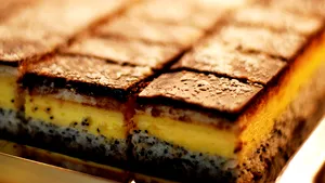 Trei antreprenori au ajuns la afaceri de 10 mil. lei cu o fabrică de fursecuri şi prăjituri