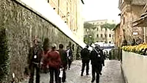 Autorităţile din Roma, îngrijorate de violenţele comise de români