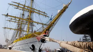 În premieră: Nava-şcoală „Mircea” va putea fi vizitată la Tulcea, Galaţi şi Brăila