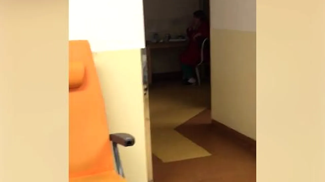 Incident SCANDALOS la un spital din Alexandria: Infirmierele mâncau seminţe în UPU, în timp ce pacienţii aşteptau să primească ajutor | VIDEO