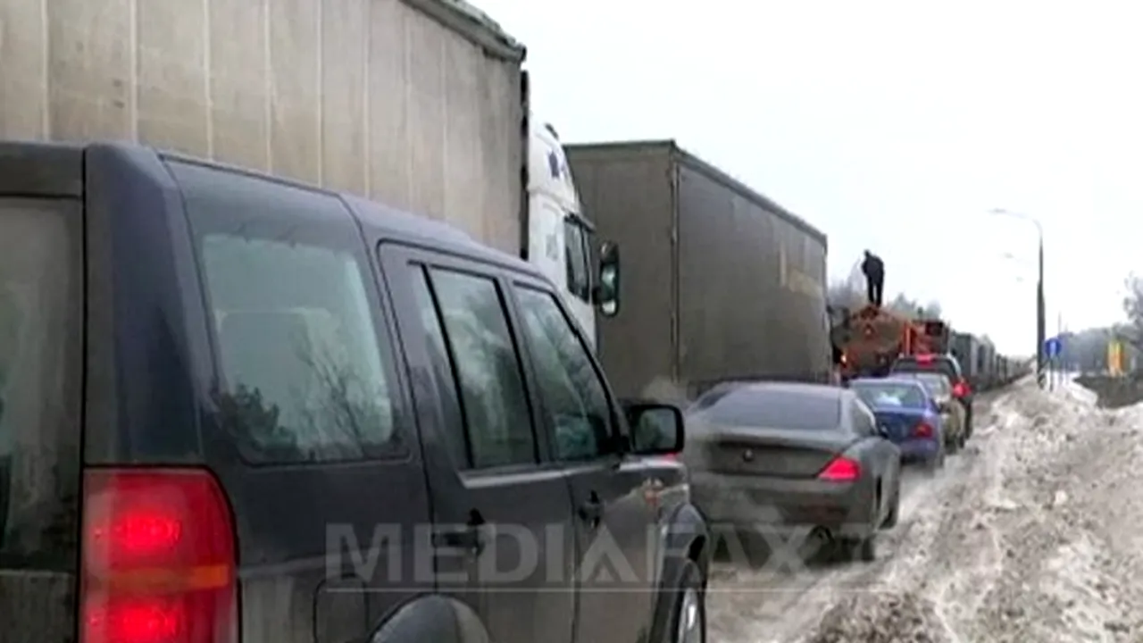 Noi blocaje rutiere la Moscova din cauza ninsorilor abundente