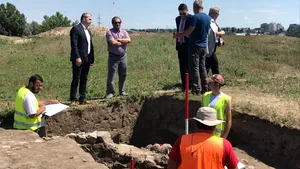 FOTO Monede de pe vremea Împăratului Traian şi un punct de observaţie, la situl de la Barboşi 