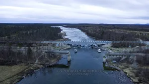 Furt de proporţii uriaşe: Autorităţile, în alertă după ce mai mulţi hoţi ”au dispărut” cu un întreg pod de cale ferată. Construcţia cântărea zeci de tone | FOTO