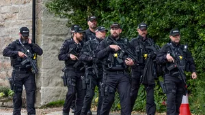 Indivizi suspecţi, reţinuţi în apropierea locului în care se derulează summitul G7 