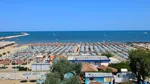 Orașul care vrea să devină Capitala Mării în 2027: are plaje spectaculoase și un castel cu vedere la Adriatică