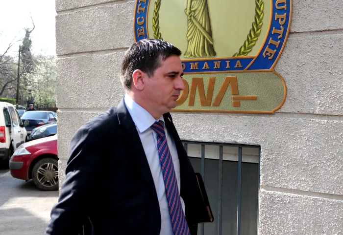 Dosarul „Mită la MApN”: Conversații între Marius Isăilă și Octavian Berceanu, sub lupa DNA. Discuții despre ajutor în alegerile pentru Primăria Capitalei | STENOGRAME