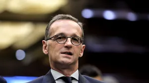 Kievul şi Berlinul salută respectarea armistiţiului din estul Ucrainei