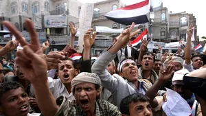Doi manifestanţi, ucişi de forţele de ordine în Yemen