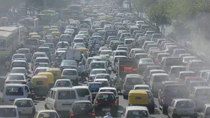 Record pe piaţa auto: aproape 380.000 de maşini second-hand au fost înmatriculate în primele 9 luni