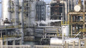 Petrom şi Lukoil: Piaţa românească nu va fi influenţată de vânzarea Rompetrol