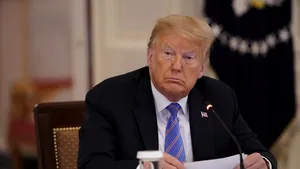 Două platforme online au blocat accesul preşedintelui Donald Trump. Twitch i-a suspendat contul în timp ce Reddit a interzis unul dintre cele mai mari grupuri de susţinători