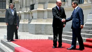 Preşedintele peruan, interesat să importe medicamente: România produce medicamentele generice la un cost mic