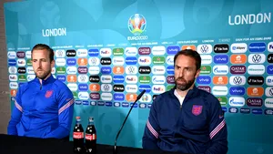 EURO 2020: Englezii Southgate şi Kane apără Coca Cola 