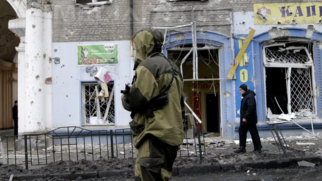UE cere o anchetă imparţială privind bombardamentul care a vizat un troleibuz la Doneţk