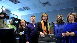 Principesa Margareta,alături de două dintre surorile sale şi de Frederic Mitterrand,în vizită la TVR - FOTO