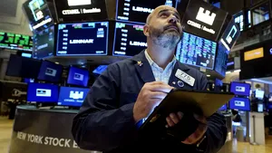 Temeri pe Wall Street: creşterea economică, ajunsă la apogeu, începe să devină îngrijorătoare