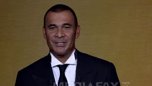 Tragerea la sorţi pentru preliminariile CE-2016 va fi prezentată de Ruud Gullit şi Bixente Lizarazu