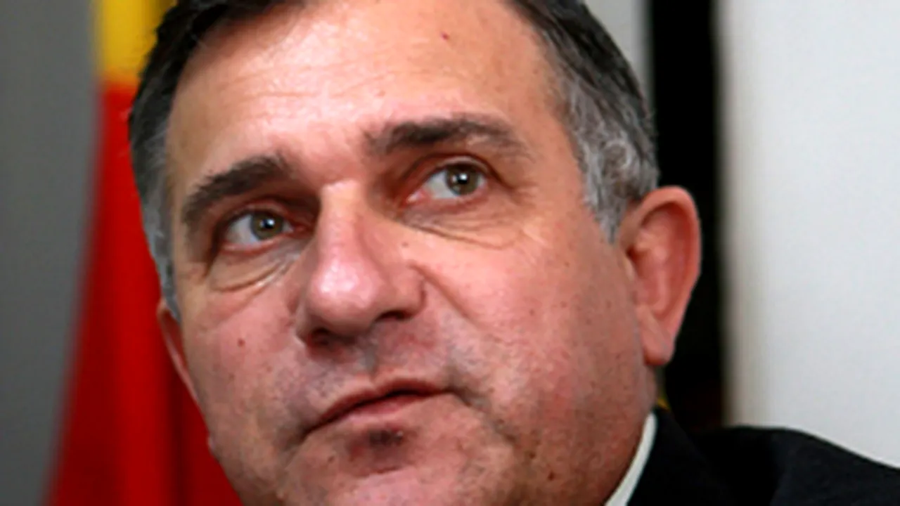 PRM cere BEM şi BEJ Cluj îndepărtarea afişelor electorale ale UDMR