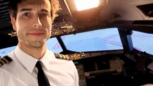 Instructor de zbor din Argentina s-a aruncat din avion în timpul unui zbor de antrenament. Eleva sa a reușit să aterizeze singură aeronava