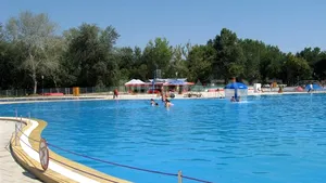 REPORTAJ: Ştrandurile, multe cu investiţii de milioane de euro, 