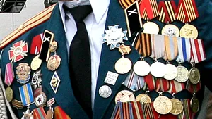 Un fost spion rus, traumatizat după ce i-au fost furate mai multe medalii, a murit