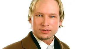 Breivik a efectuat un salut nazist înainte de procesul pe care l-a intentat Guvernului norvegian. VIDEO