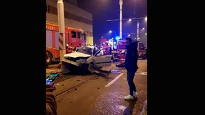 Accident în Craiova. Trei persoane au fost rănite, una este în stare gravă. FOTO