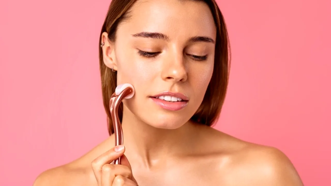 Vampire Facelift: tratamentul estetic care face furori printre vedete foloseşte sânge centrifugat