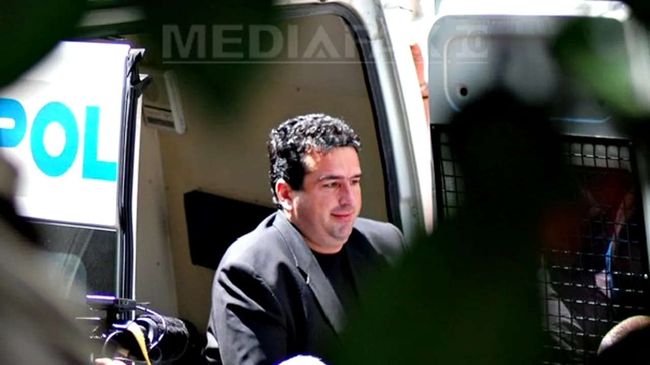 Judecătorii doljeni Bogdan Diaconescu şi Traian Anghel, deferiţi justiţiei pentru mită de 45000 euro