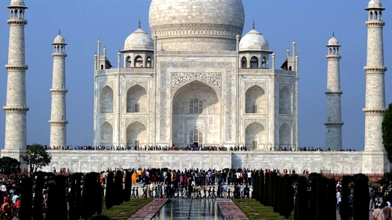 Prinţul Willliam şi Kate Middleton vor vizita Taj Mahal-ul,la 20 de ani de la vizita prinţesei Diana - VIDEO