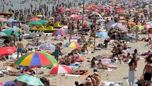 About 120,000 Tourists Spent Weekend On Romanian Black Sea Coast