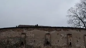 Braşov: Biserica Evanghelică este în căutarea unui constructor care să intervină la Rotbav