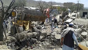 Cel puţin 50 de morţi într-un atentat comis într-o piaţă comercială din Afganistan