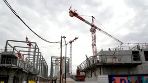 Şomajul tehnic, pe înţelesul tuturor. Tot ce trebuie să ştii despre întreruperea muncii