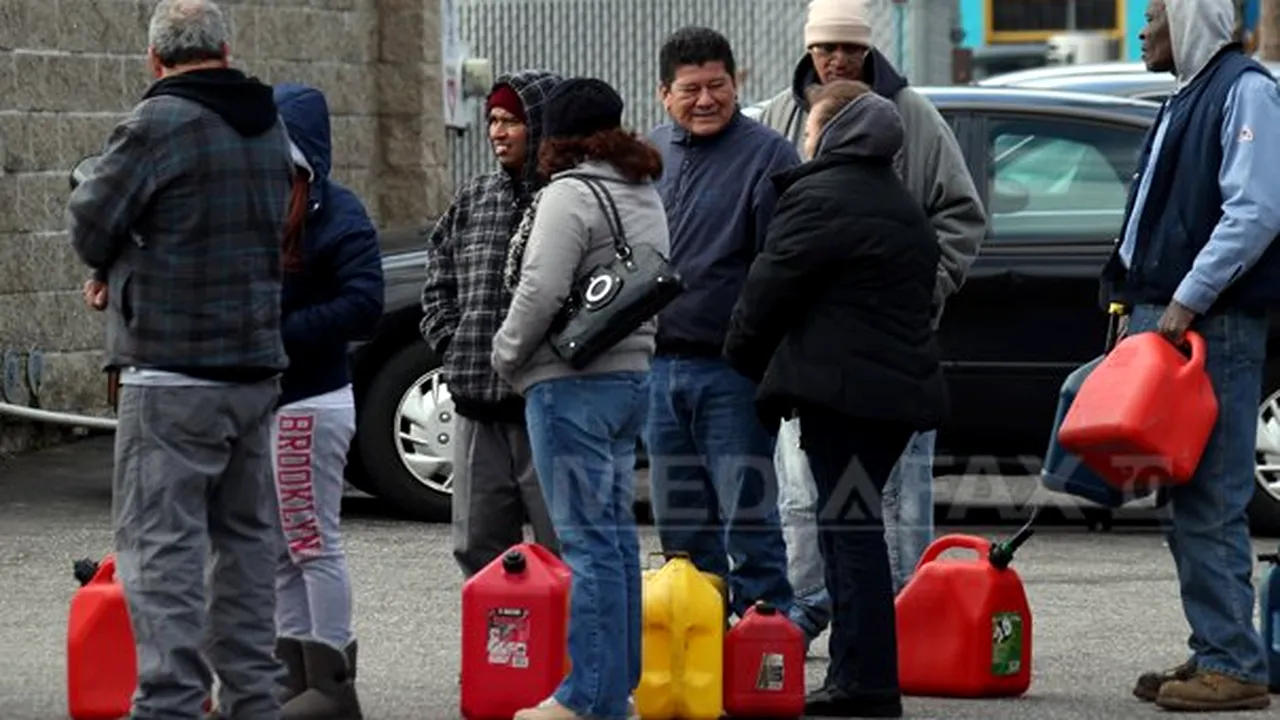 Preţurile la carburanţi au explodat pe piaţa neagră din New York