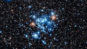  Un fenomen cosmic deosebit se va petrece pe parcursul lunii august: alinierea planetelor Mercur, Venus, Marte, Jupiter şi Saturn