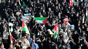 Iran: Protest cu sute de oameni după atacurile israeliene. Participanții cer răzbunare