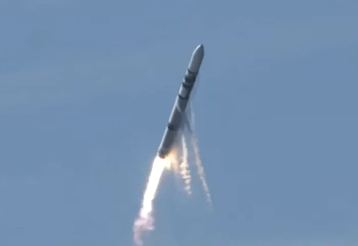 ULTIMA ORĂ Iranul a tras spre un teritoriu NATO. Rachetă balistică lansată spre Turcia, interceptată de NATO. Resturi au căzut în Hatay