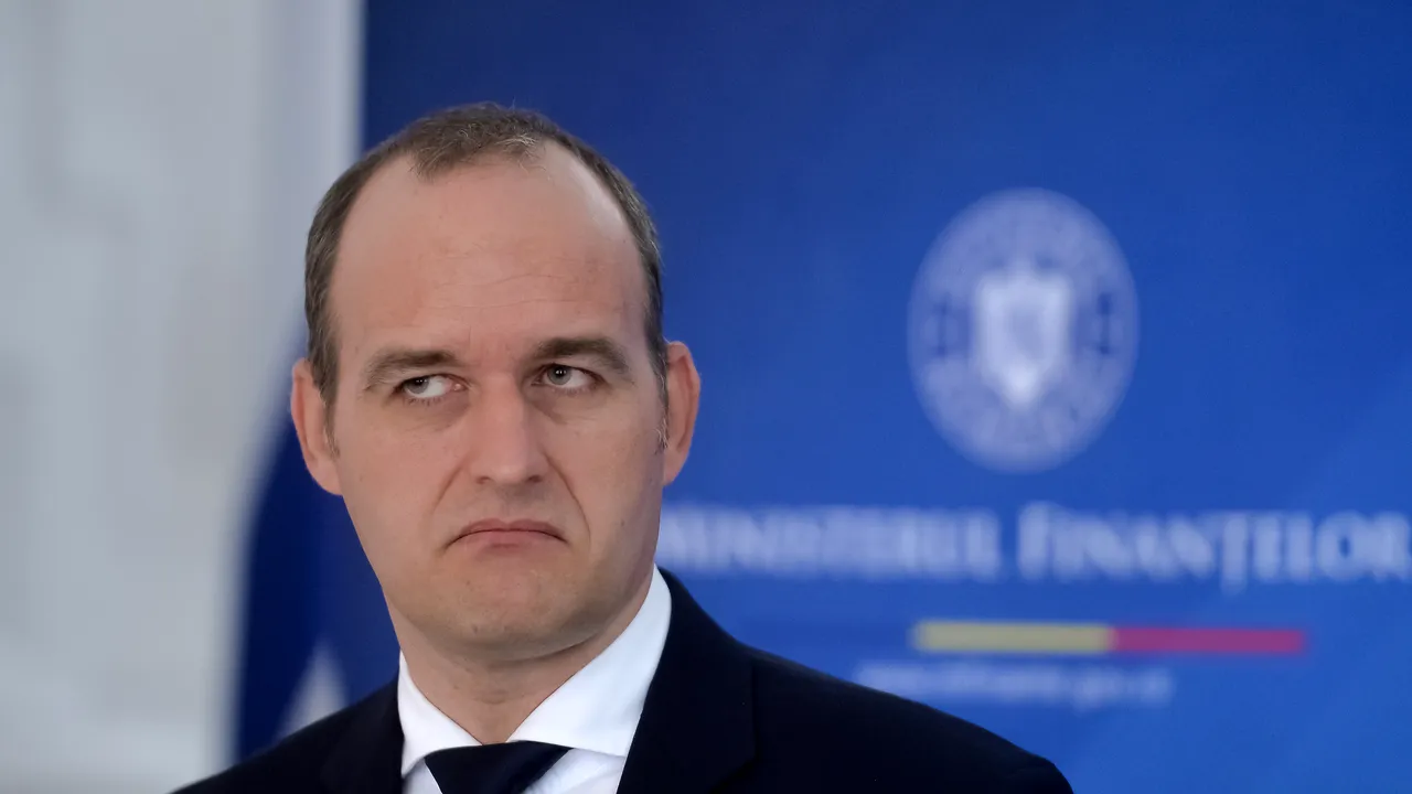 Vîlceanu şi Pecingină, excluşi din grupul parlamentar PNL din Camera Deputaţilor