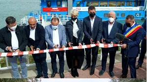 Pontonul pentru copiii cu dizabilităţi, inaugurat de Raluca Turcan în urmă cu mai puţin de o lună, s-a scufundat parţial